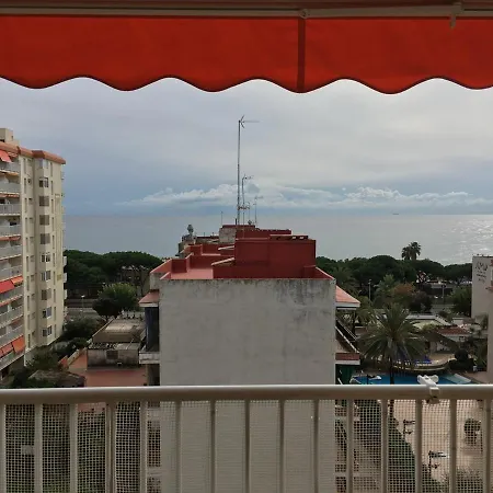 Sunshine With Great Sea View And Terrace In Appartement Malgrat de Mar